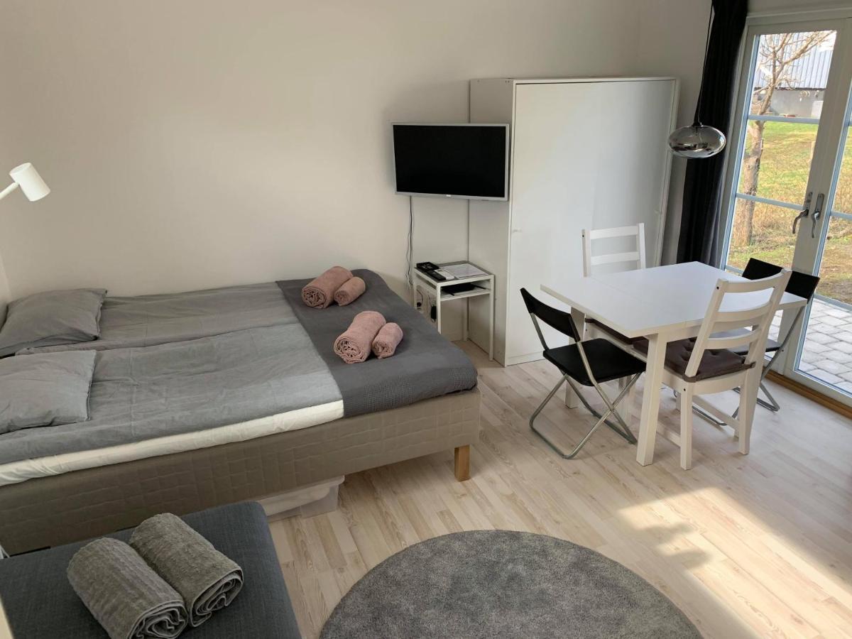 Toppmodernt Litet Hus Naera Kalmar Slott Och Havet Exterior foto